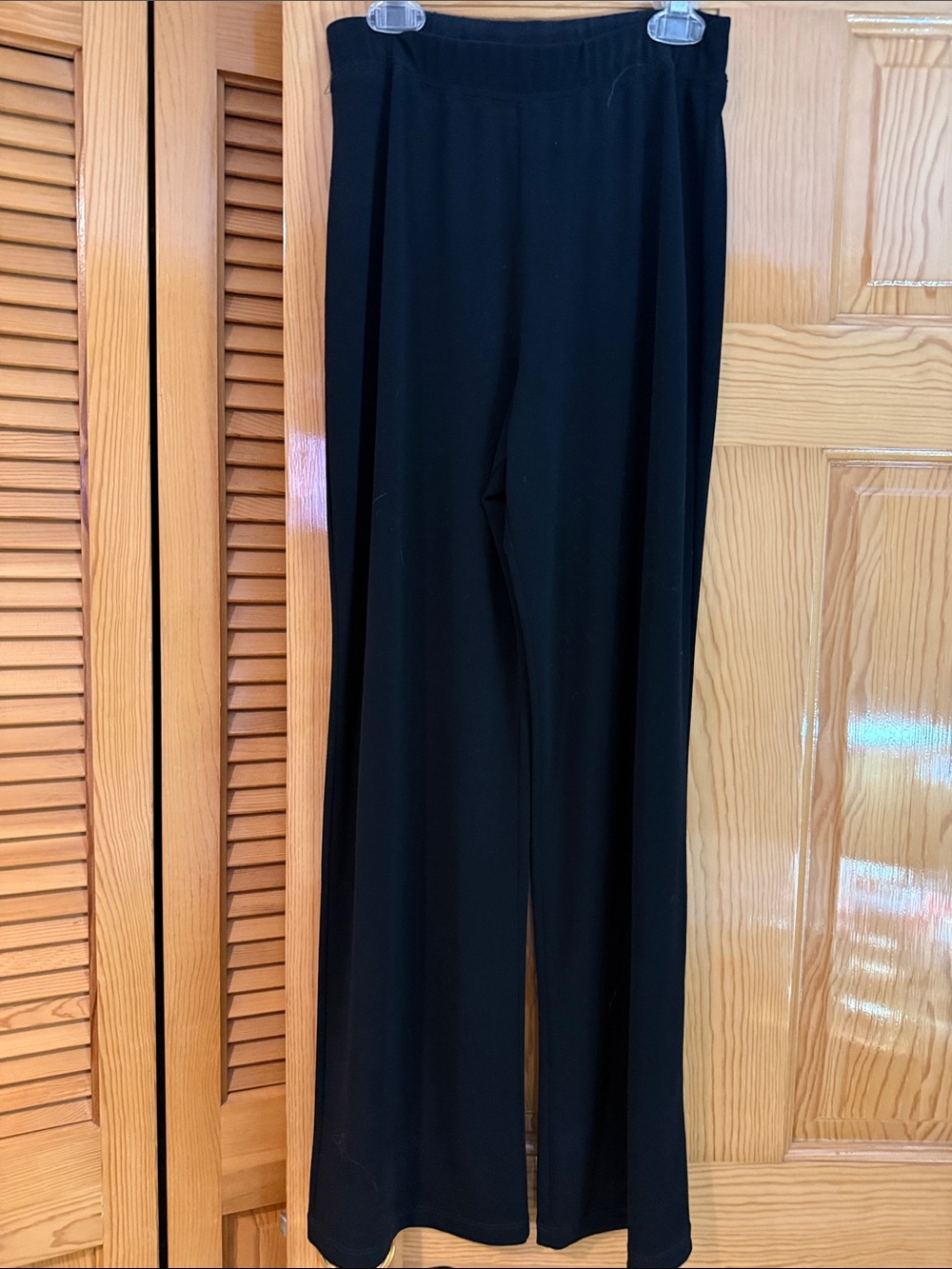 Black Wide-Leg Pull-On Pants — Women's Everyday Comfort